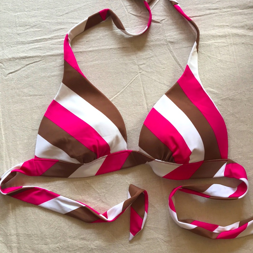 Victoria’s Secret Size L Bathing Top 👙